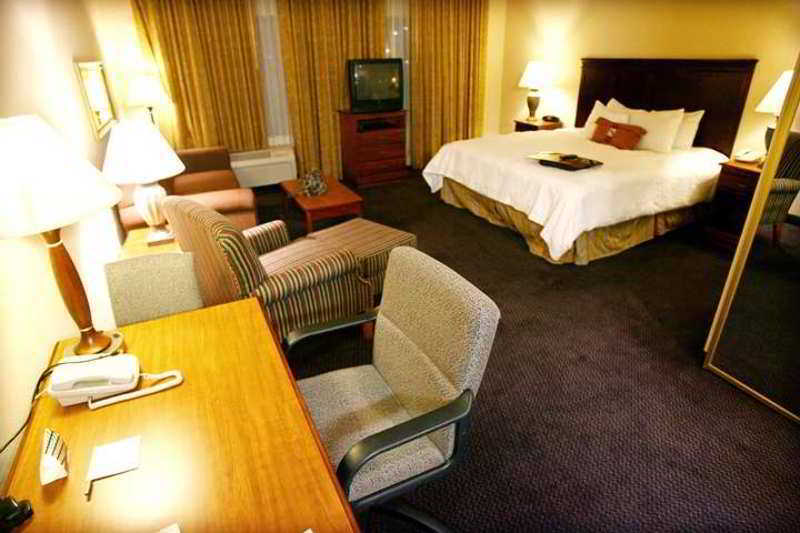 Hampton Inn & Suites Palmdale Δωμάτιο φωτογραφία